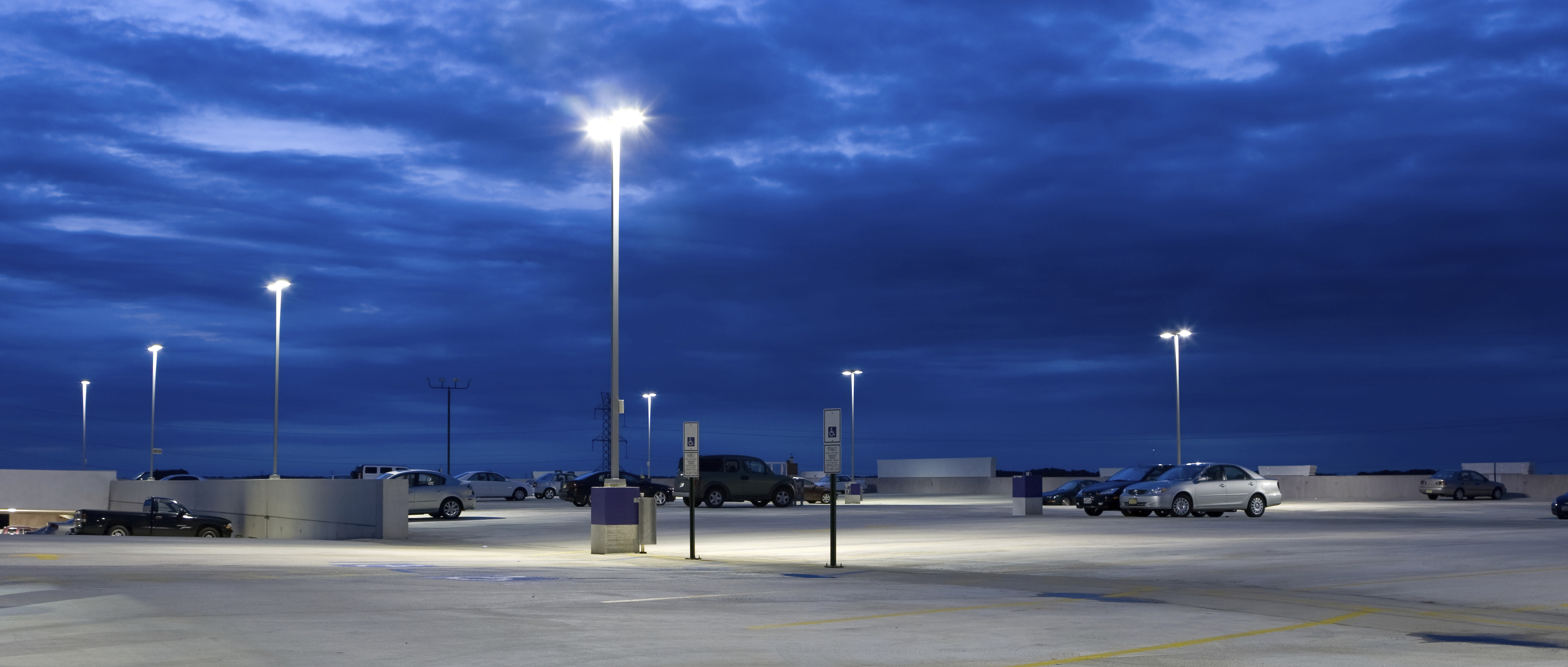 Parking light. Parking lot Lights. Dark Sky parking lot Lighting.